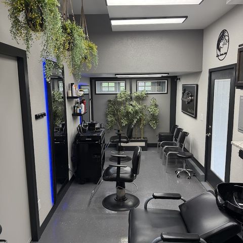 Lilly's Beauty Salon, beauty salon in Thornton, CO